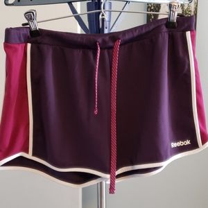 Athletic shorts